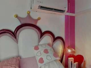 khelanyisyy Sex Cam Show