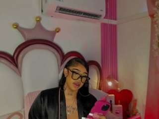 khelanyisyy Sex Cam Show