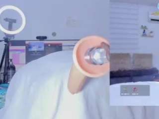 abigail-girl Live Webcam on CamSoda