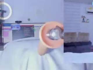 abigail-girl Live Webcam on CamSoda