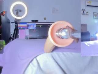 abigail-girl Live Webcam on CamSoda