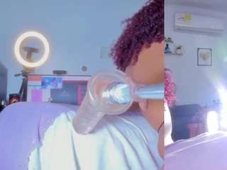 abigail-girl Live Webcam on CamSoda