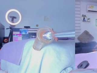 abigail-girl's CamSoda show and profile