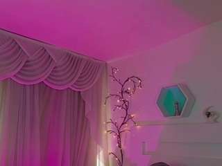 alice-ferrer Live Webcam on CamSoda