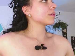 alice-ferrer Live Webcam on CamSoda