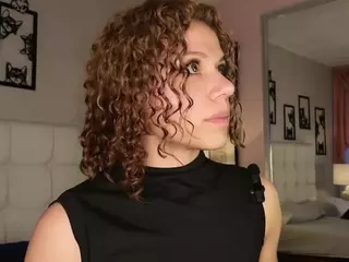 Alice-Ferrer's Live Sex Cam Show