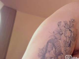 Live webcam model innanaa on Soda Cams