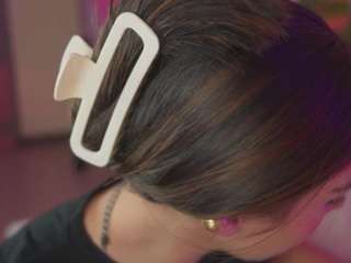 innanaa's CamSoda show and profile