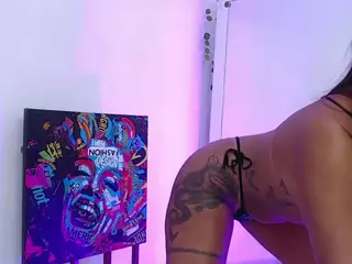 Queenie-star's Live Sex Cam Show