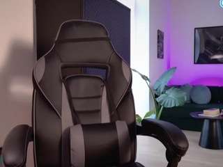 rubbernina Live Webcam on CamSoda