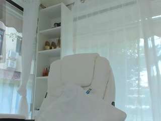 Russian-Ava