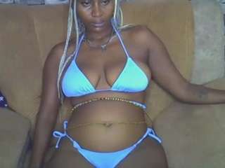 senoritah Squirt live webcam