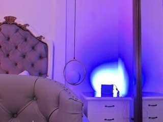 valenmoon1 Sex Cam Show