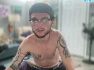 Live Sex Chat with youngkubenski215 (@youngkubenski215)