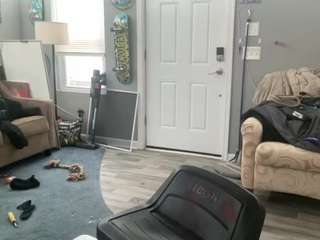 youngkubenski215 Live Webcam on CamSoda