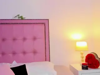 Zara Mur's Live Sex Cam Show