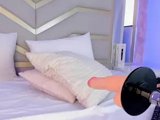 Angela Luxi's Live Sex Cam Show