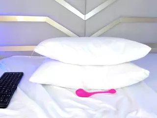 Angela Luxi's Live Sex Cam Show