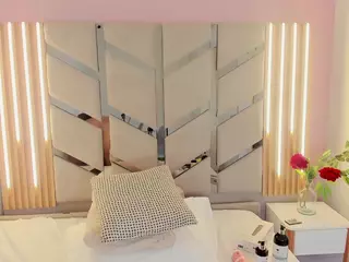 Angela Luxi's Live Sex Cam Show