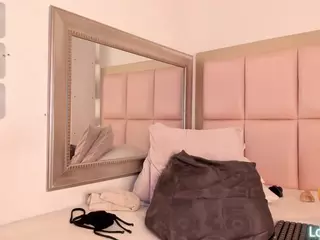 Lorena-Hawkins's Live Sex Cam Show