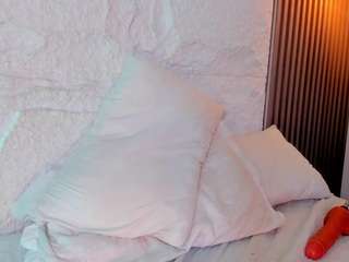 marianacuellar Live Webcam on CamSoda