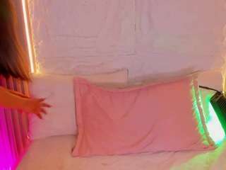 marianacuellar's live room