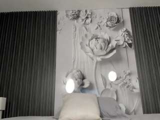 thamara-foxx webcam model