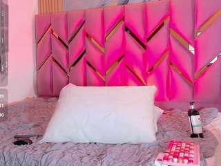 littleissues Live Webcam on CamSoda