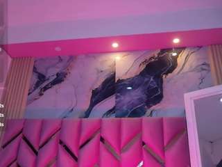 littleissues's CamSoda show and profile