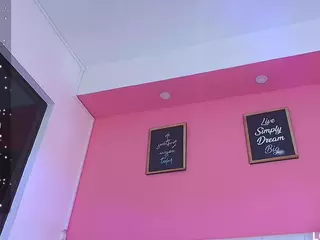 littleissues's Live Sex Cam Show