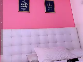 littleissues's Live Sex Cam Show