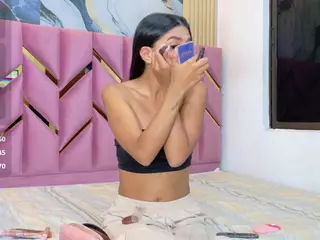 littleissues's Live Sex Cam Show