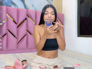 littleissues's Live Sex Cam Show
