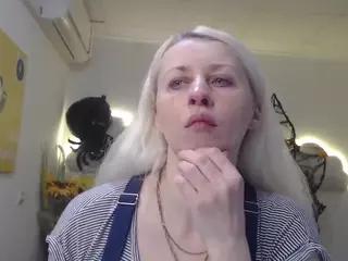 LoraRiser's Live Sex Cam Show