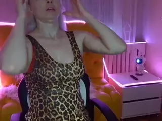 LoraRiser's Live Sex Cam Show