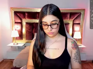 Nattha's Live Sex Cam Show
