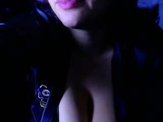 Gwen live cam preview