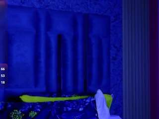 Gwen live cam preview