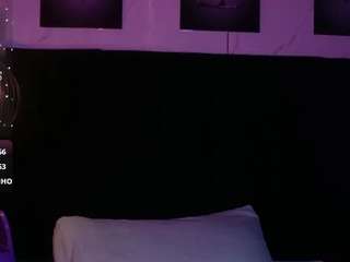 Gwen live cam preview