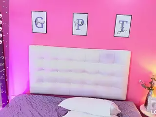 Gwen's Live Sex Cam Show