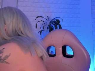 bella-green webcam