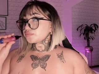 bella-green, recent webcam model, live from Camsoda
