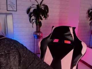 Bella live cam preview