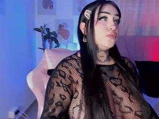 bella-green