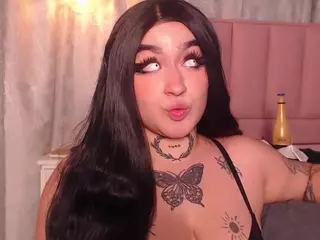 Bella's Live Sex Cam Show