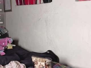 exolizzz66 live webcam show