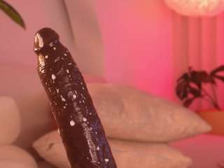 Live webcam model kali-hill on Soda Cams