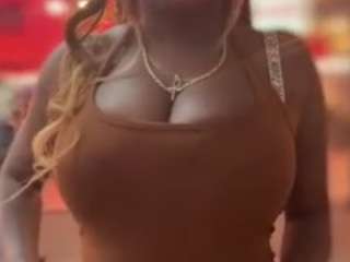 karliekayozz Live Webcam on CamSoda