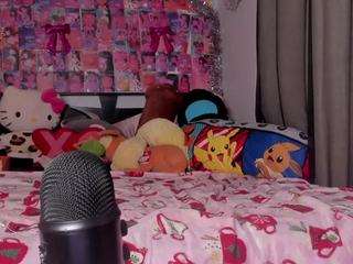 karliekayozz webcam model