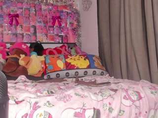  karliekayozz chat room